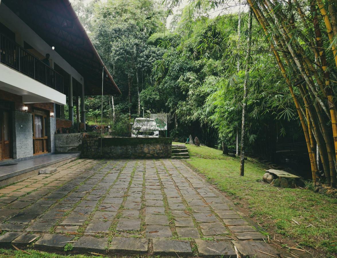 Bamboo Creek Resort Vaduvanchal Exterior foto